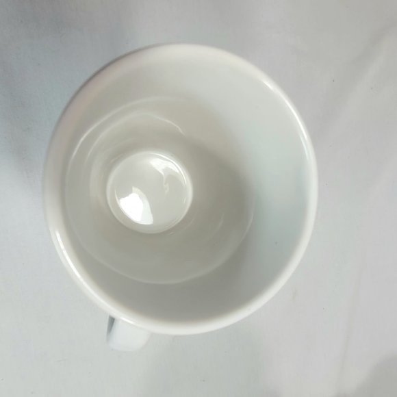 Starbuck 2011 Tall White Coffee Mugs 10.6 oz   Set of 2 - Picture 9 of 9